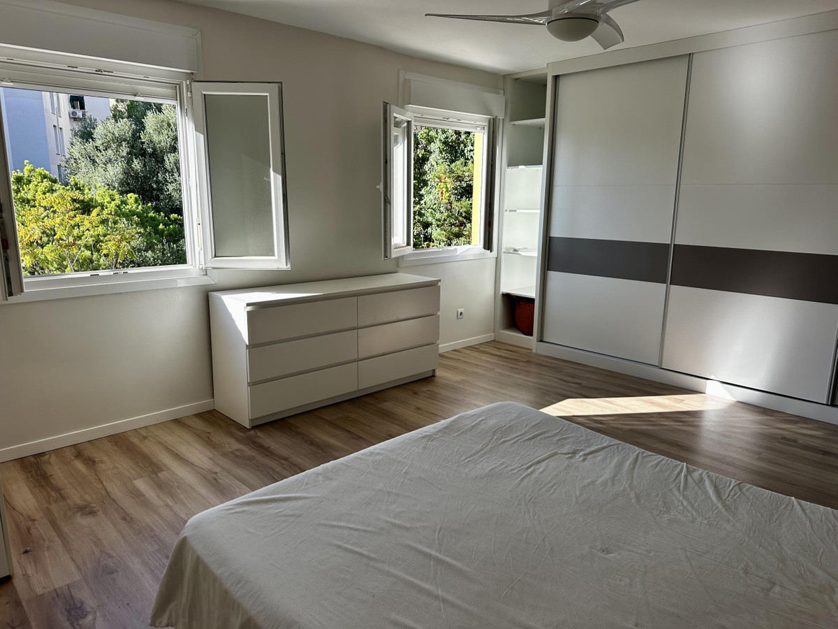 Duplex te koop in Málaga | 4 slaapkamers H5516542