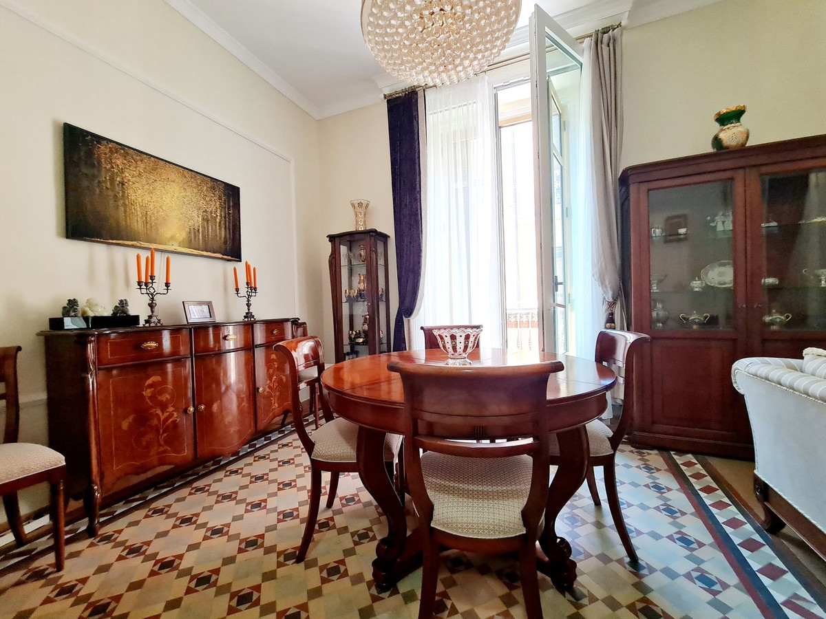 Appartement te koop in Málaga Centro | 5 slaapkamers H4819630