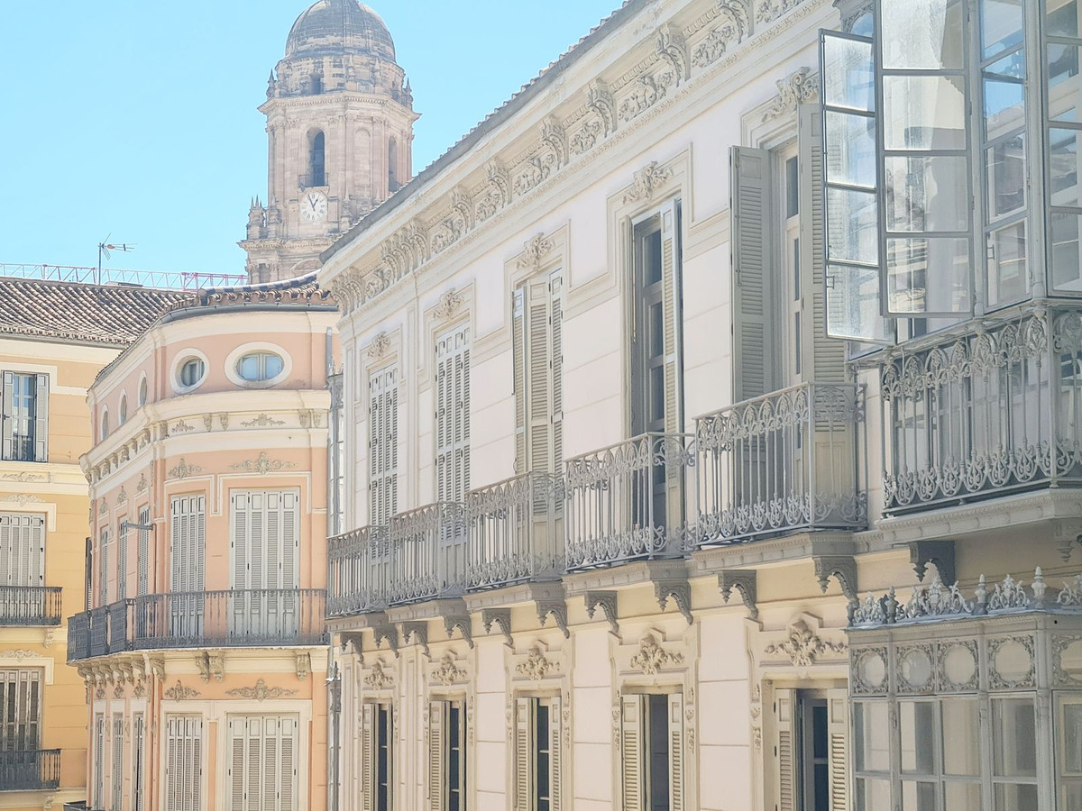Appartement te koop in Málaga Centro | 5 slaapkamers H4819630