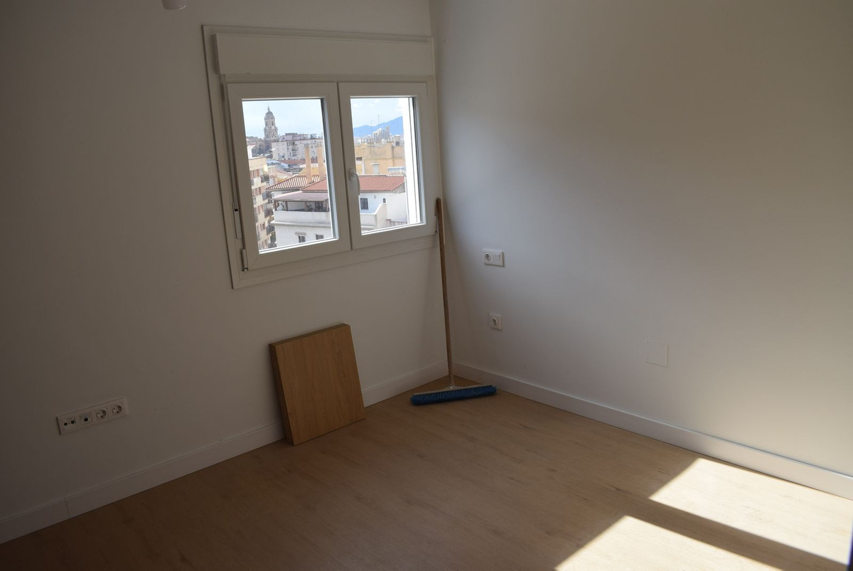 Tussenverdieping Appartement in Málaga Centro-9