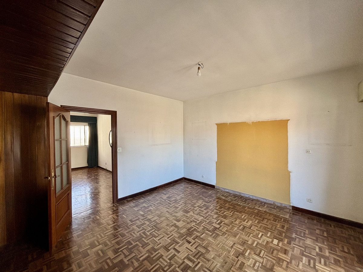 Property main view 64