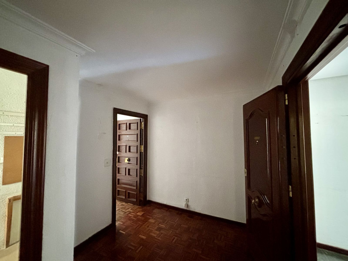 Property main view 80