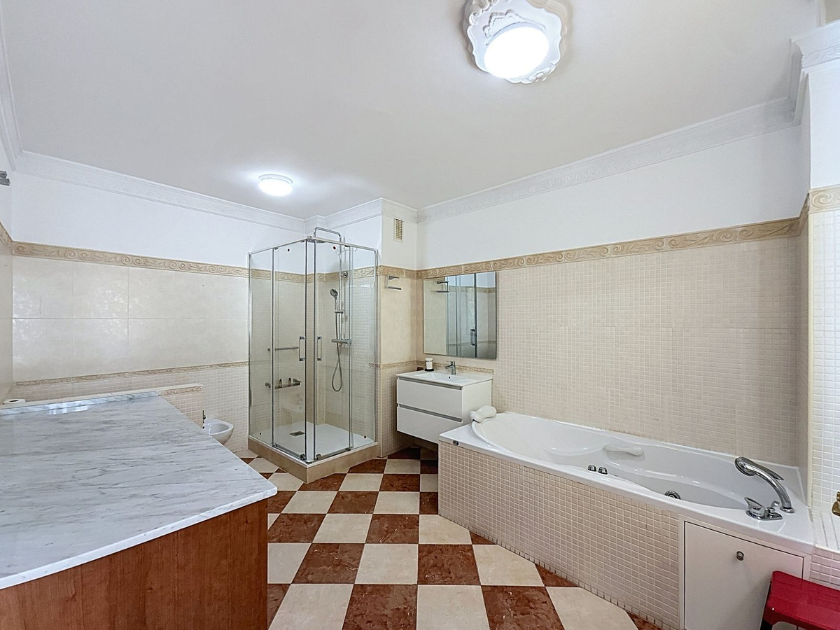 Appartement te koop in Málaga Centro | 3 slaapkamers H5498662