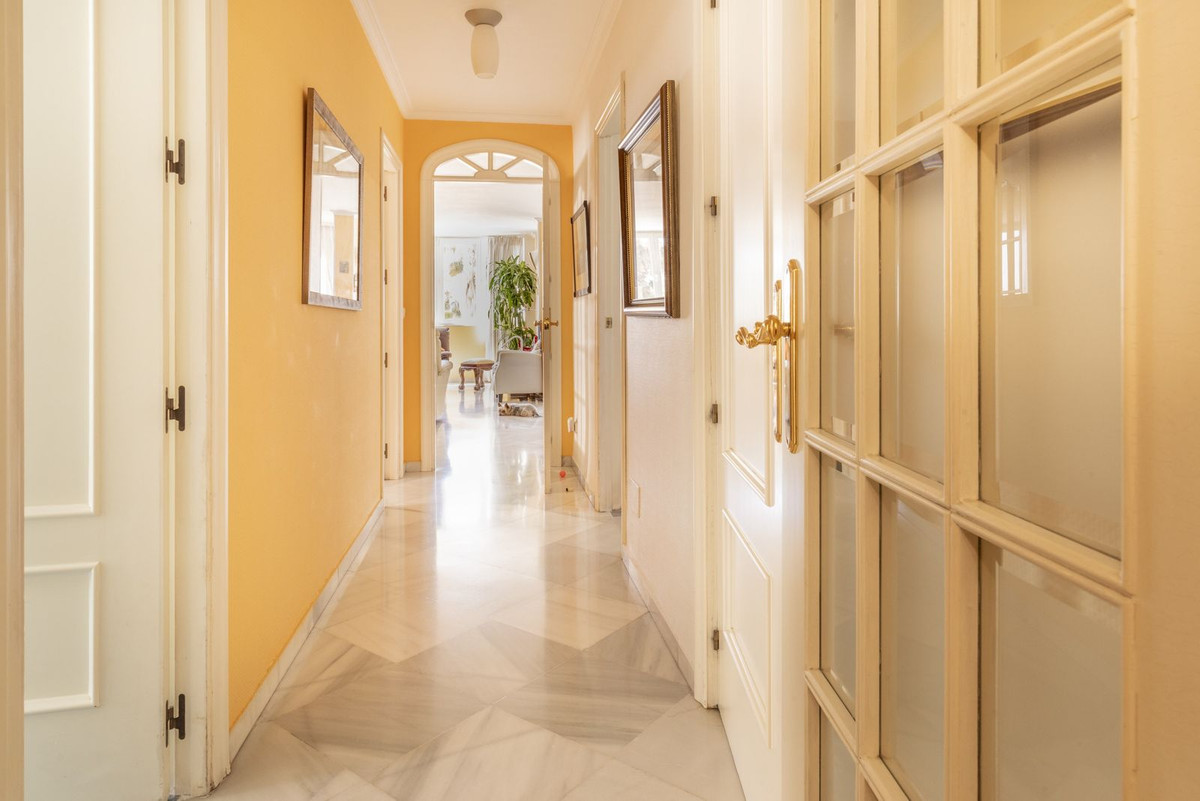 Appartement te koop in Málaga Este | 4 slaapkamers H5052343