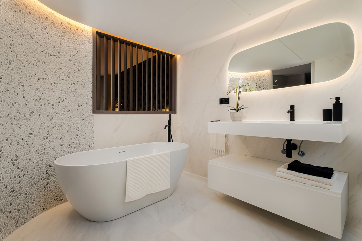 Appartement te koop in Málaga Este | 4 slaapkamers H5166040