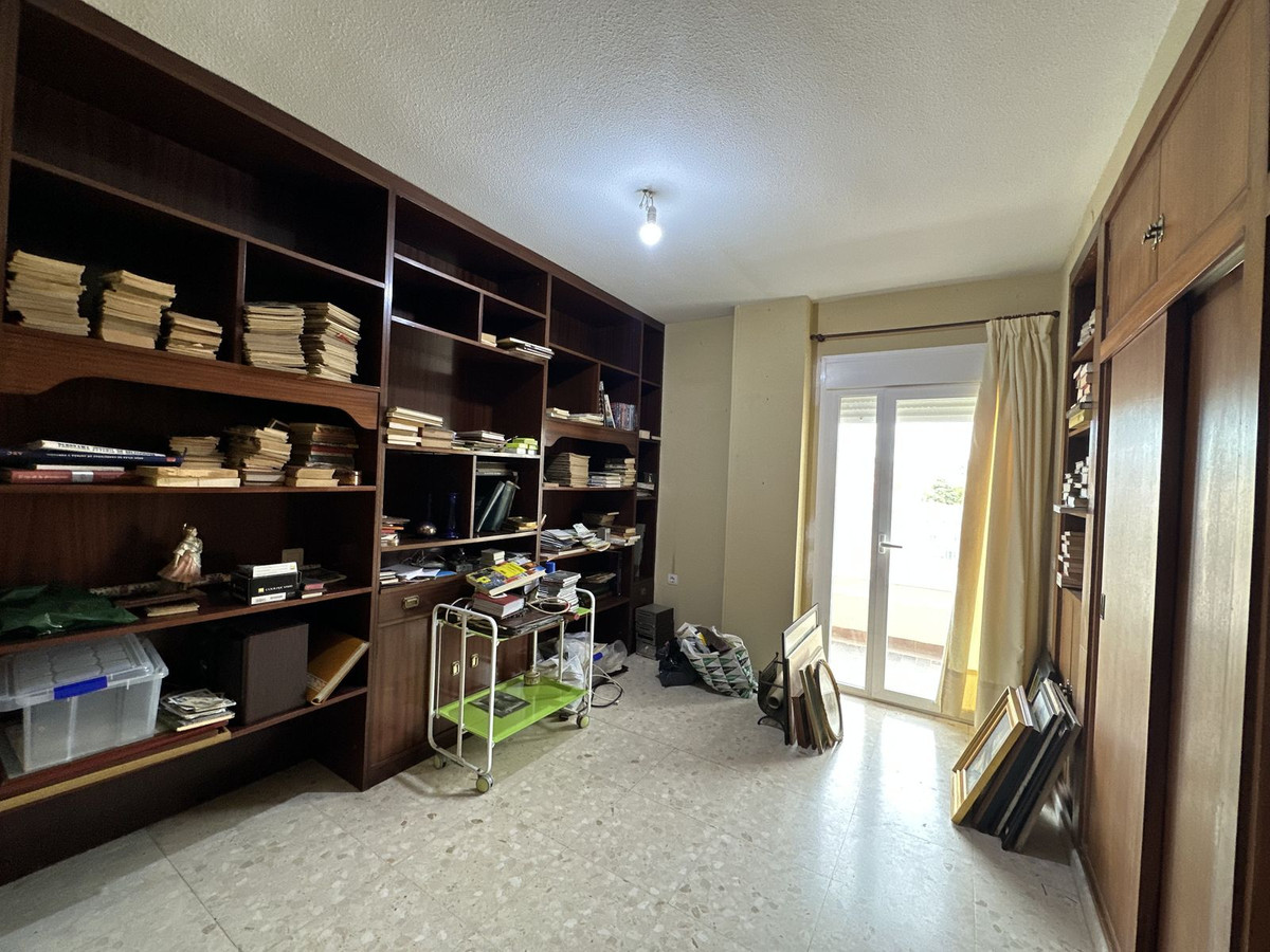 Appartement te koop in Málaga Este | 4 slaapkamers H5244205