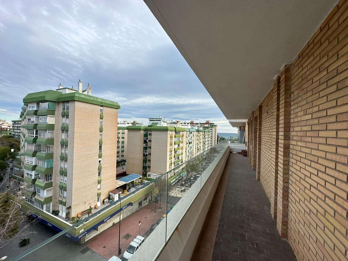 Appartement te koop in Málaga Este | 4 slaapkamers H5244205