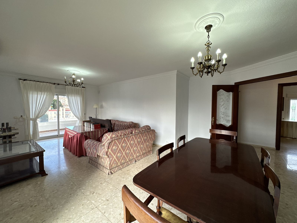Appartement te koop in Málaga Este | 4 slaapkamers H5244205