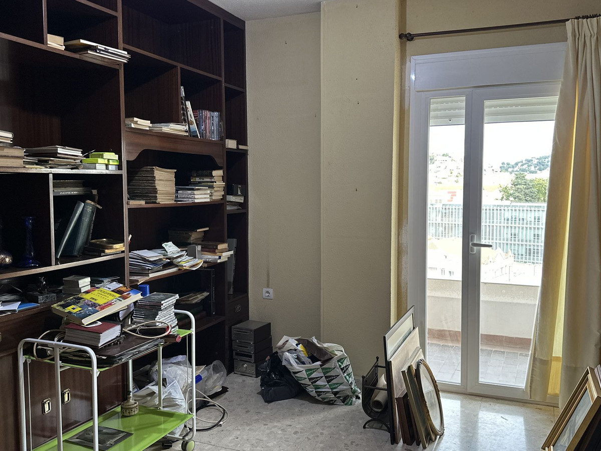 Appartement te koop in Málaga Este | 4 slaapkamers H5244205
