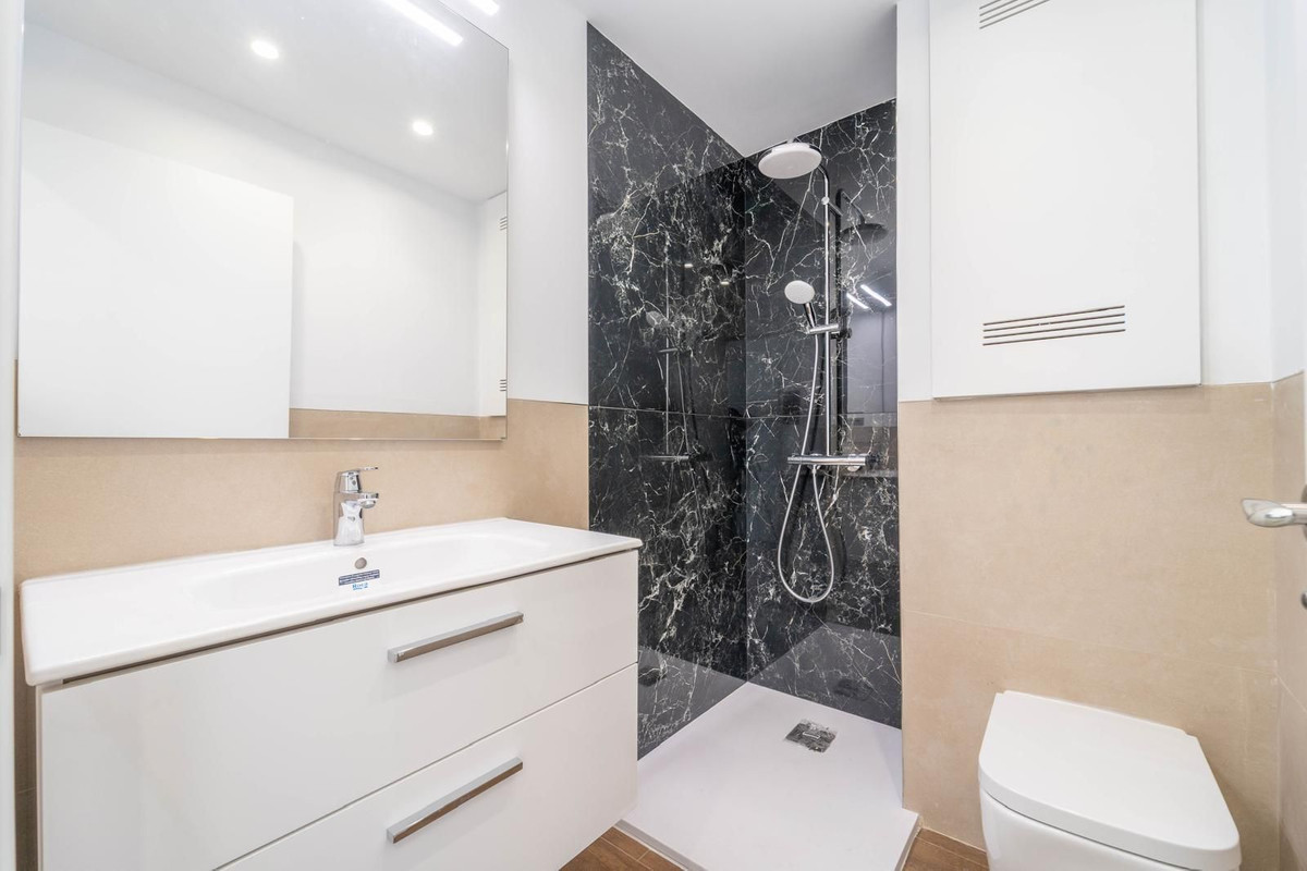 Appartement te koop in Málaga Este | 2 slaapkamers H5304841