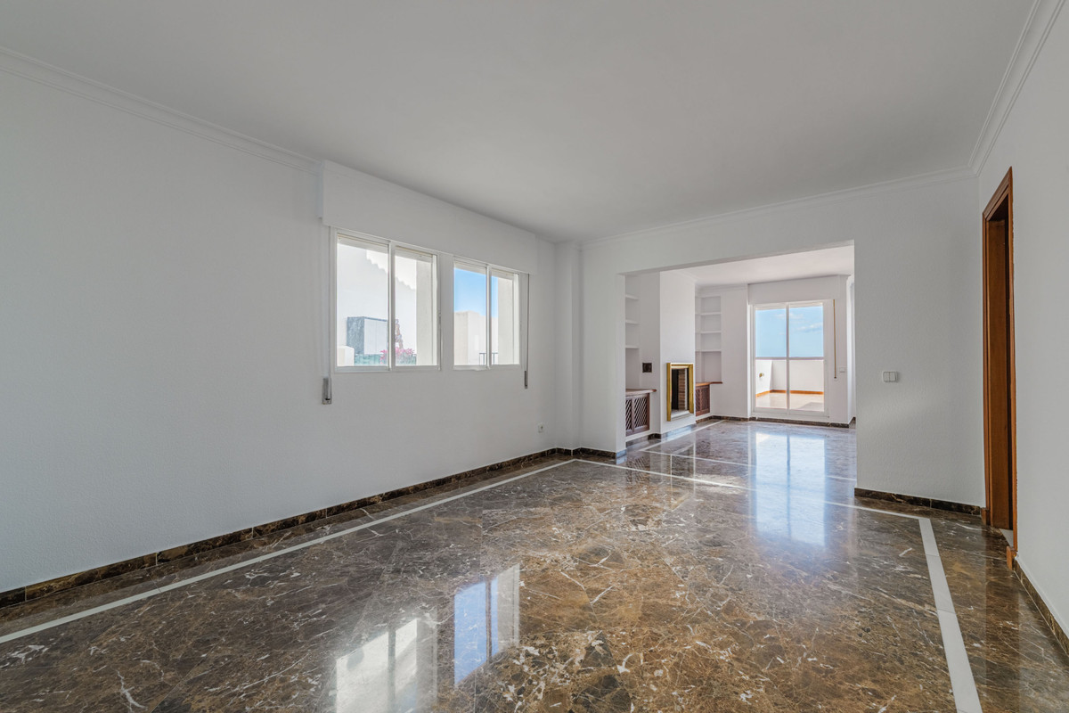 Appartement te koop in Málaga Este | 4 slaapkamers H5322808