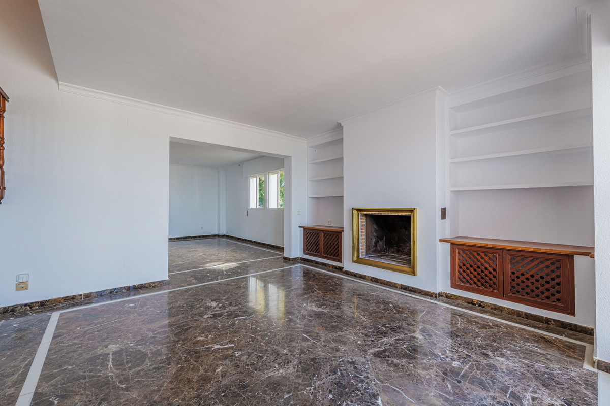Appartement te koop in Málaga Este | 4 slaapkamers H5322808
