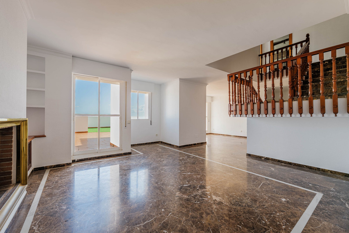 Appartement te koop in Málaga Este | 4 slaapkamers H5322808