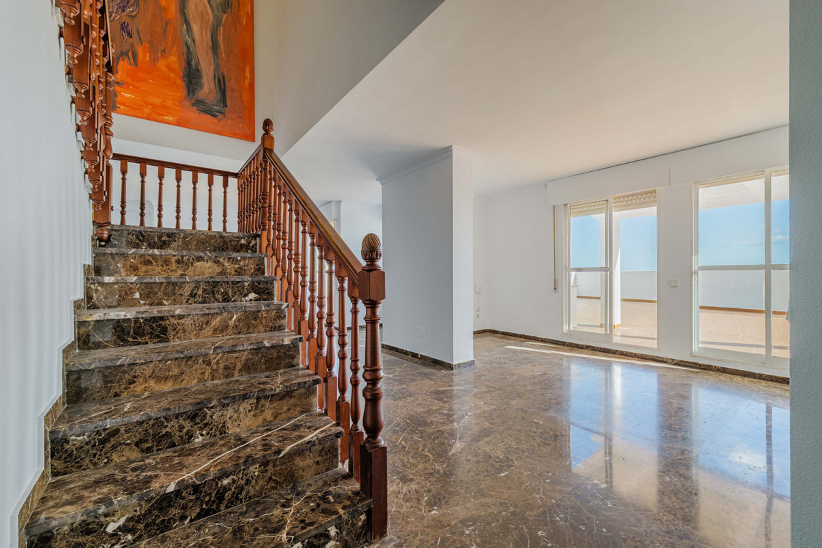Appartement te koop in Málaga Este | 4 slaapkamers H5322808
