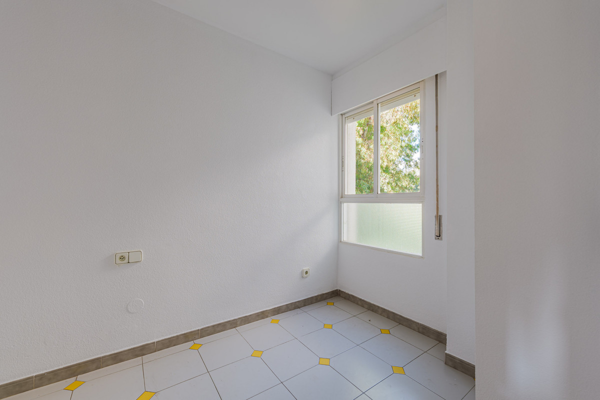 Appartement te koop in Málaga Este | 4 slaapkamers H5322808