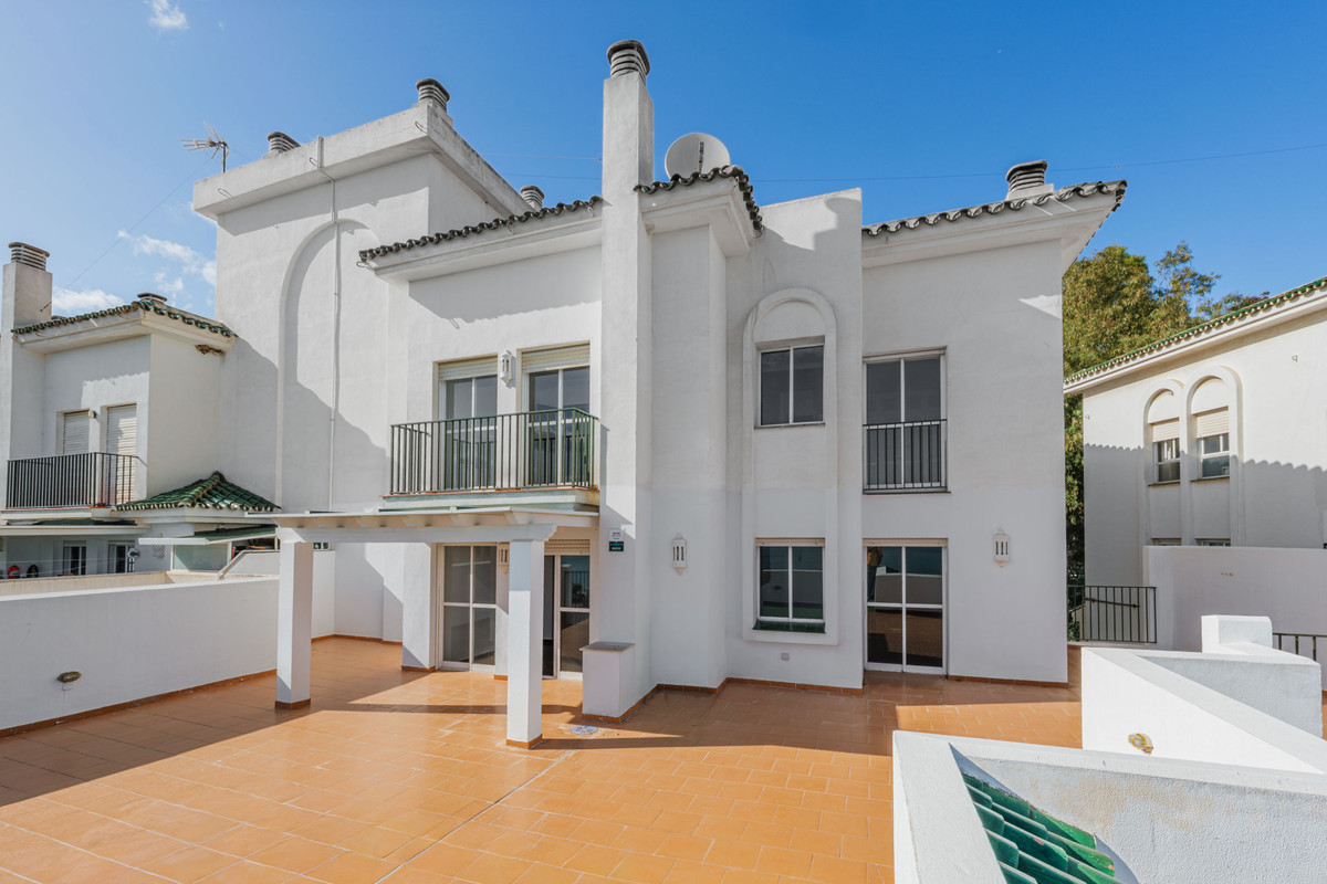 Appartement te koop in Málaga Este | 4 slaapkamers H5322808