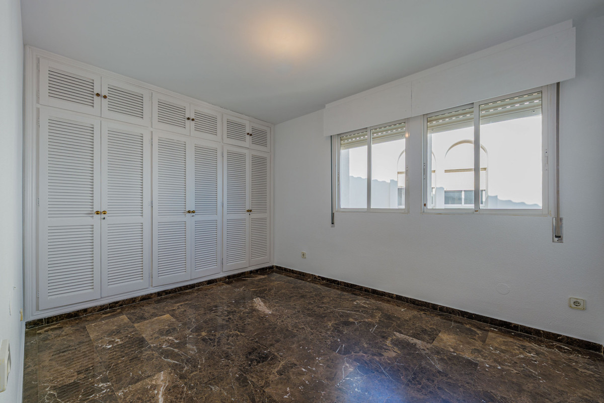 Appartement te koop in Málaga Este | 4 slaapkamers H5322808