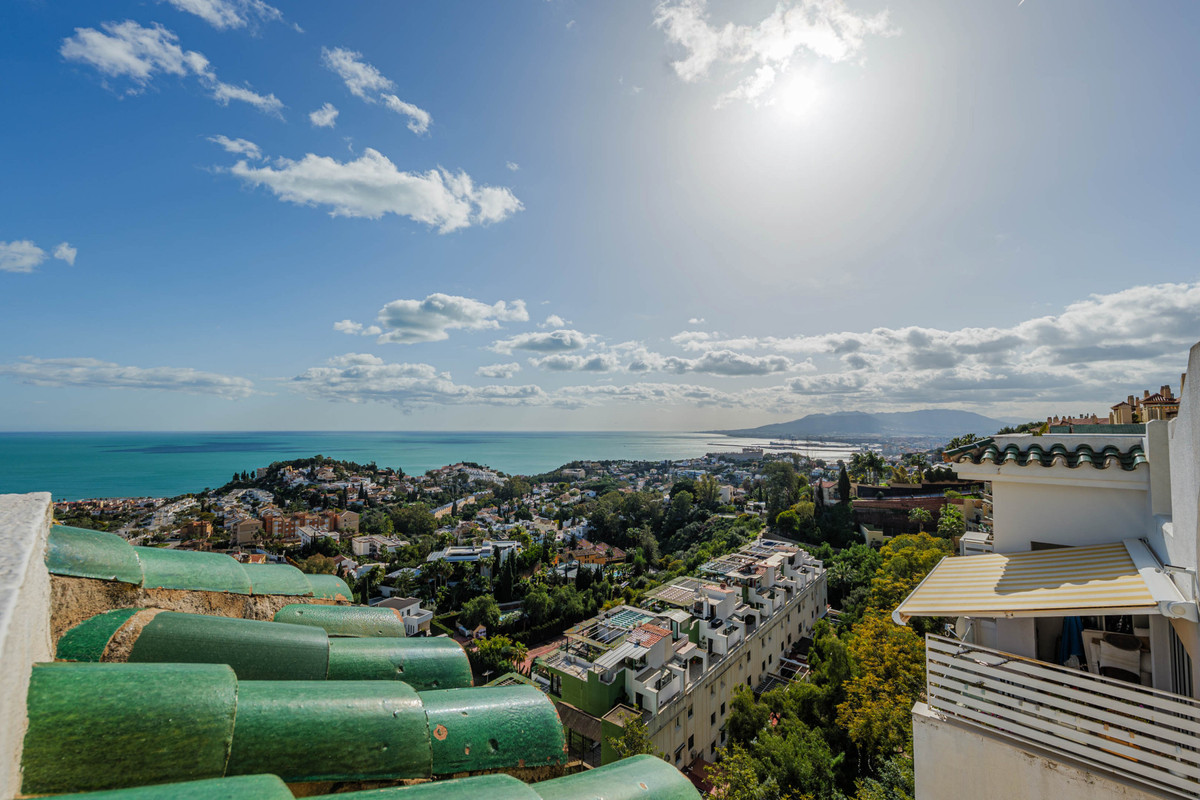 Appartement te koop in Málaga Este | 4 slaapkamers H5322808