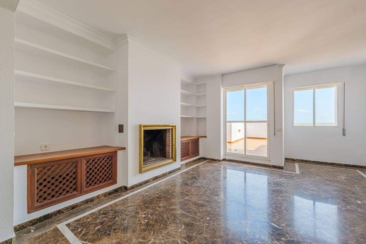 Appartement te koop in Málaga Este | 4 slaapkamers H5322808