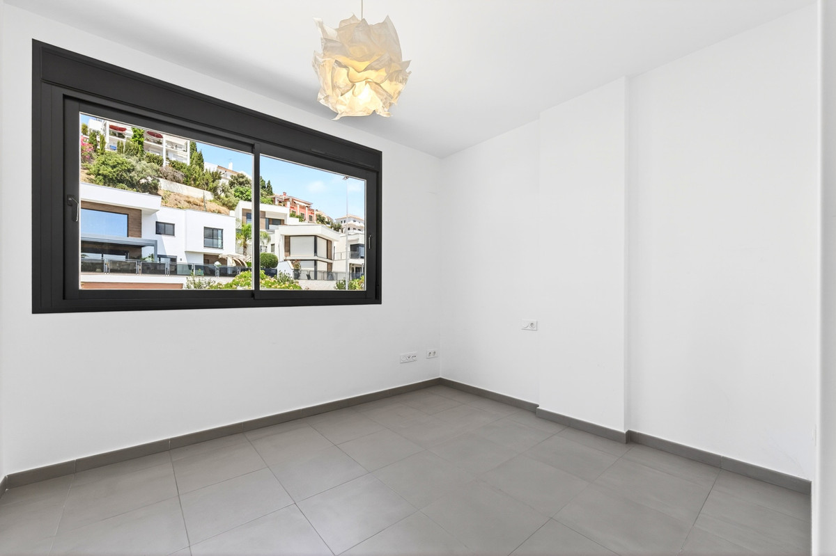 Appartement te koop in Málaga Este | 4 slaapkamers H5420239