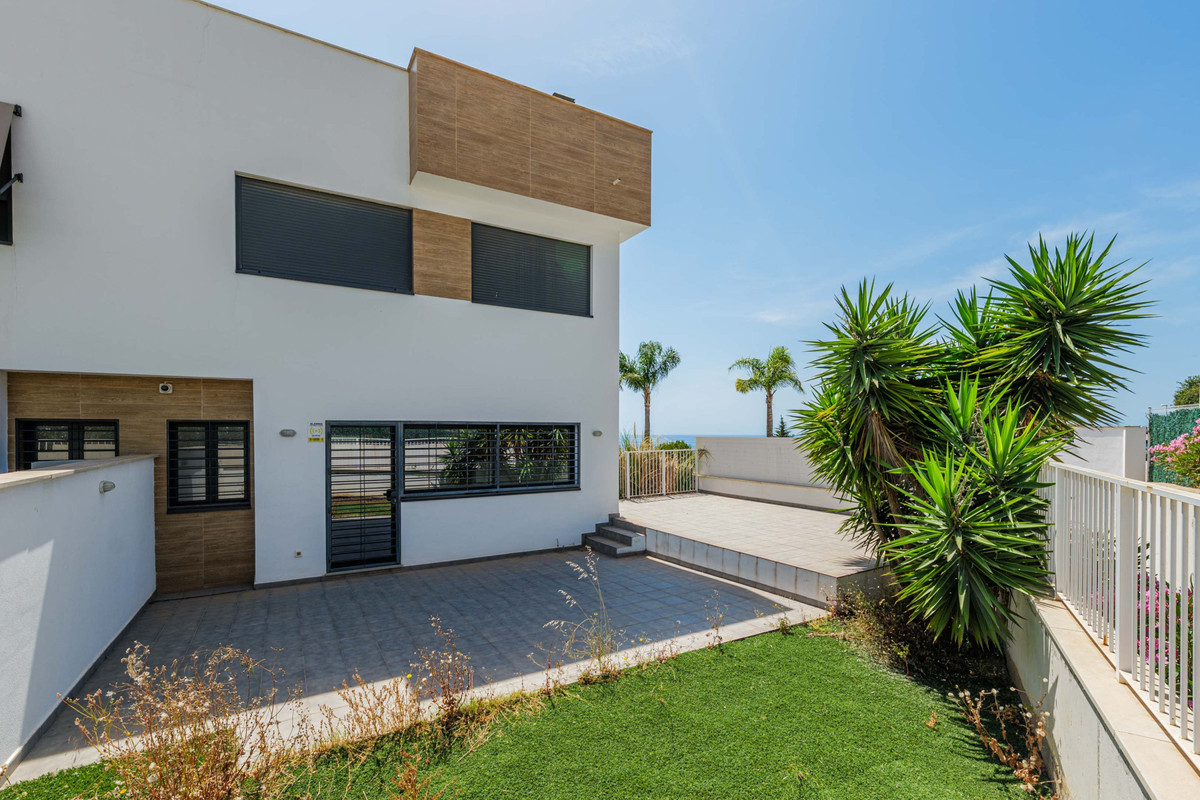 Appartement te koop in Málaga Este | 4 slaapkamers H5420239