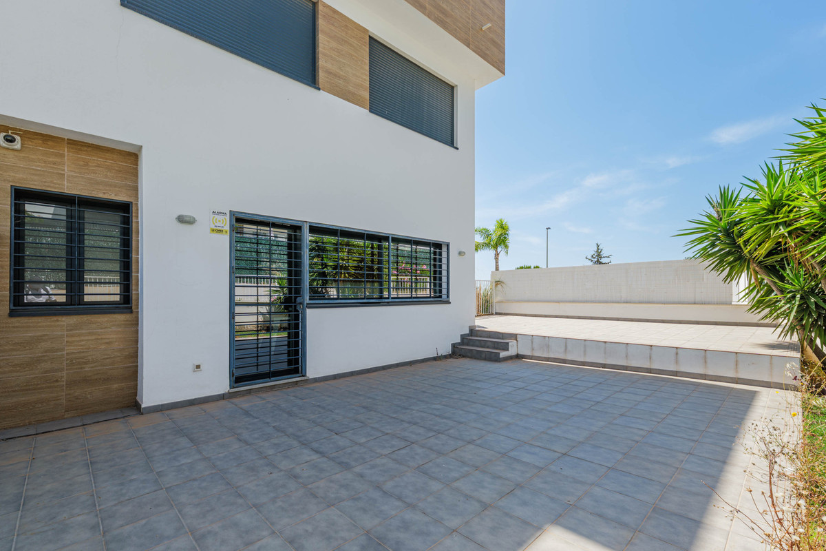 Appartement te koop in Málaga Este | 4 slaapkamers H5420239