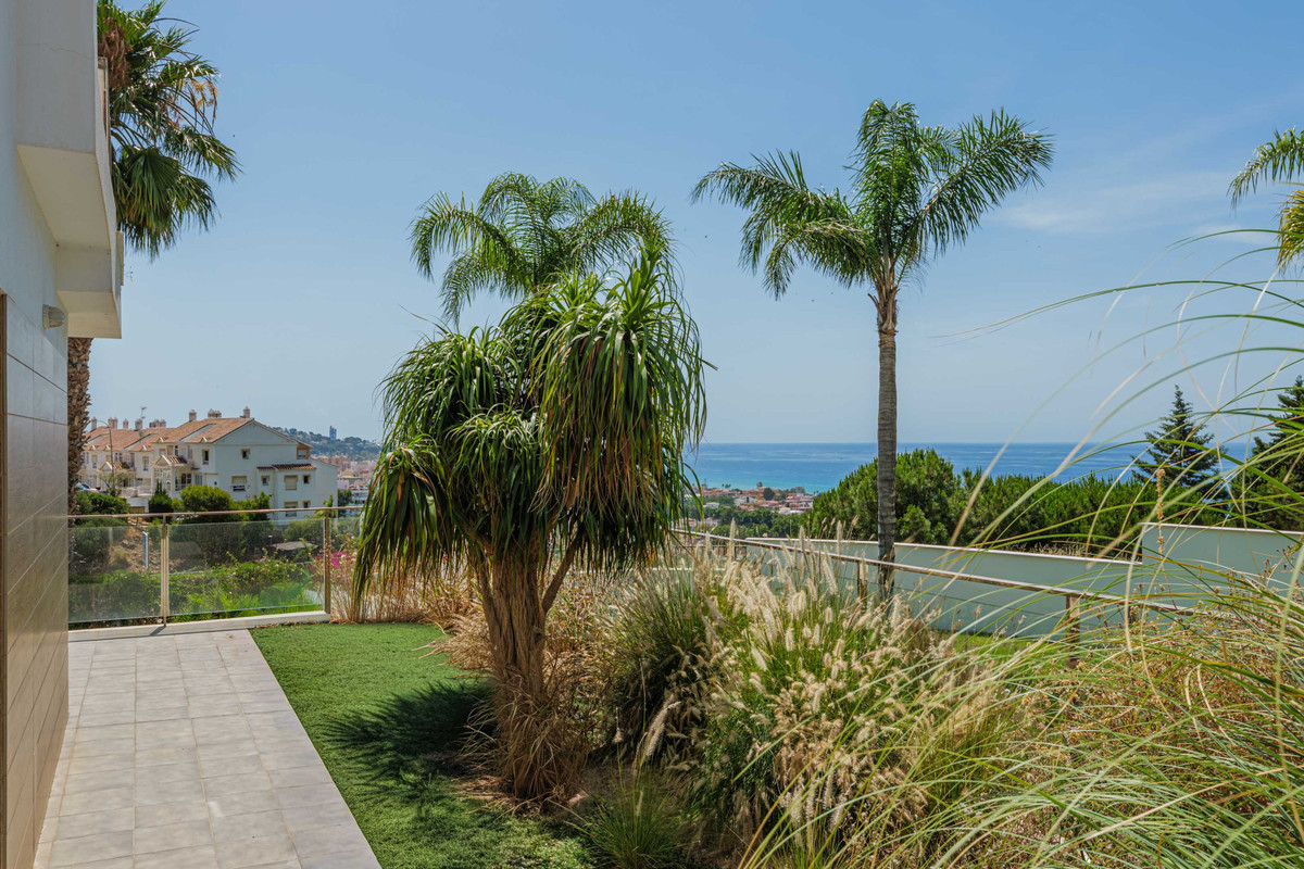 Appartement te koop in Málaga Este | 4 slaapkamers H5420239