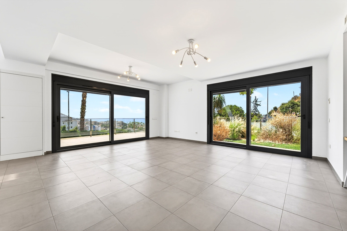 Appartement te koop in Málaga Este | 4 slaapkamers H5420239