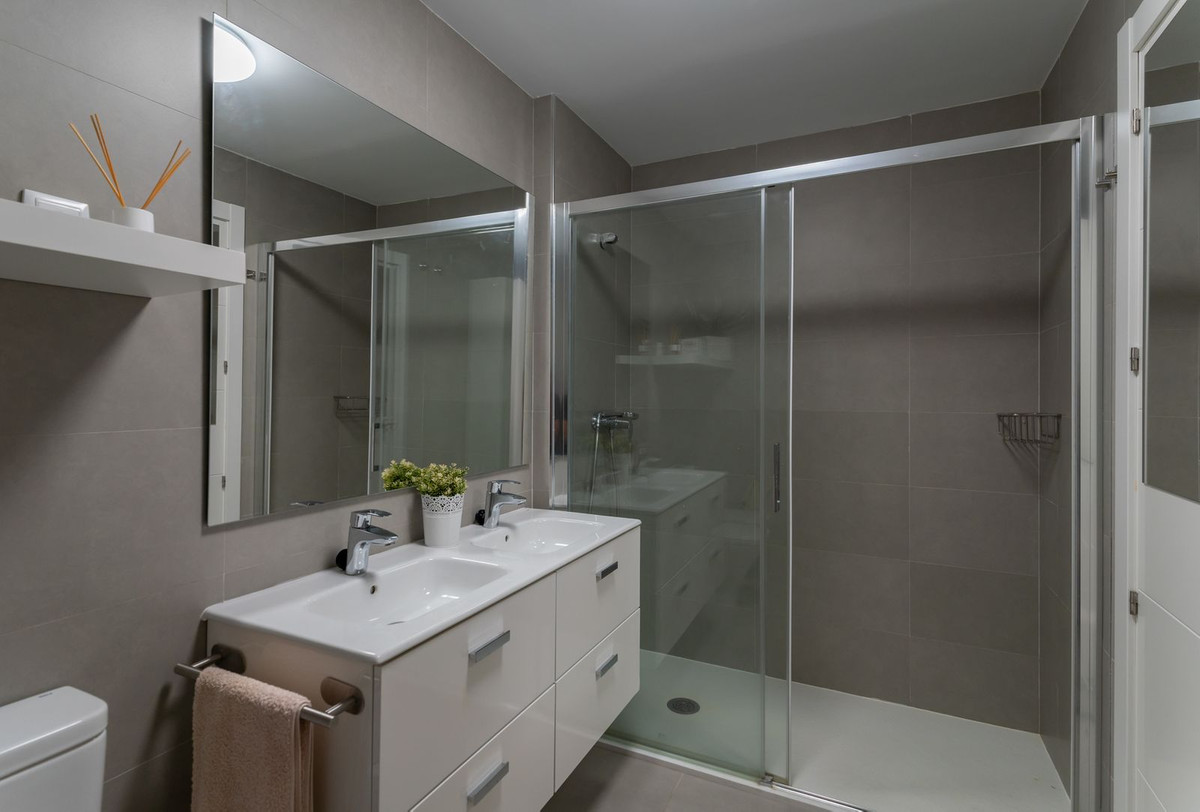 Appartement te koop in Málaga Este | 3 slaapkamers H5486023
