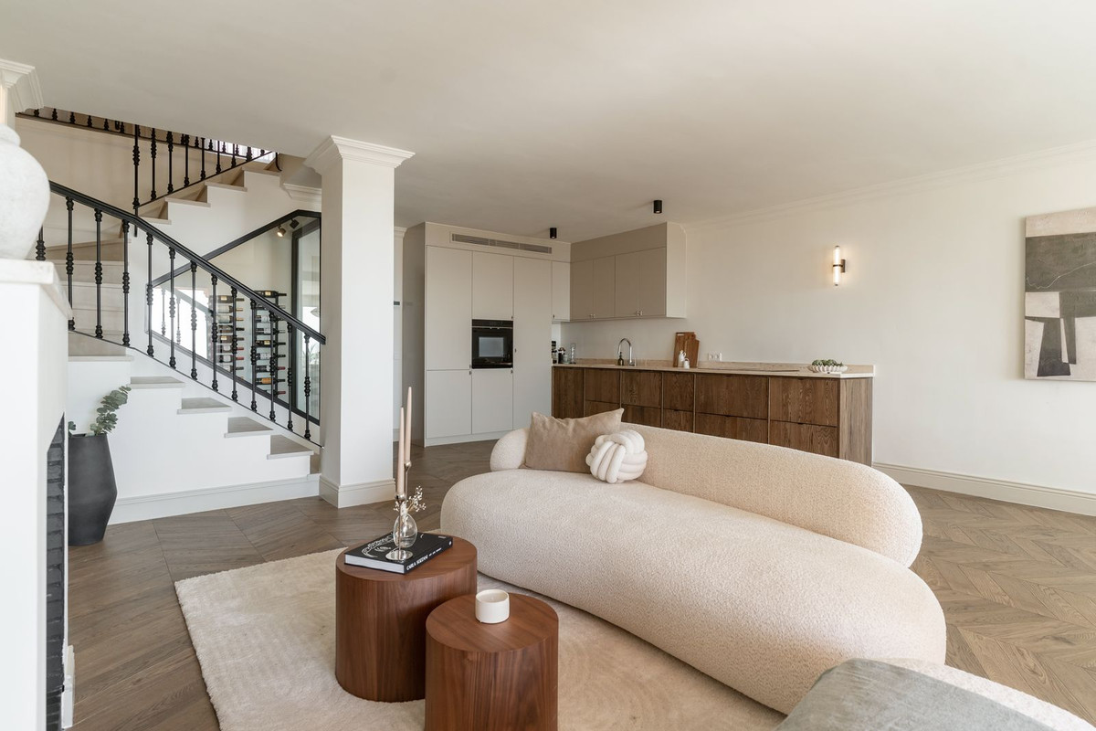 Duplex in Monte Halcones-7