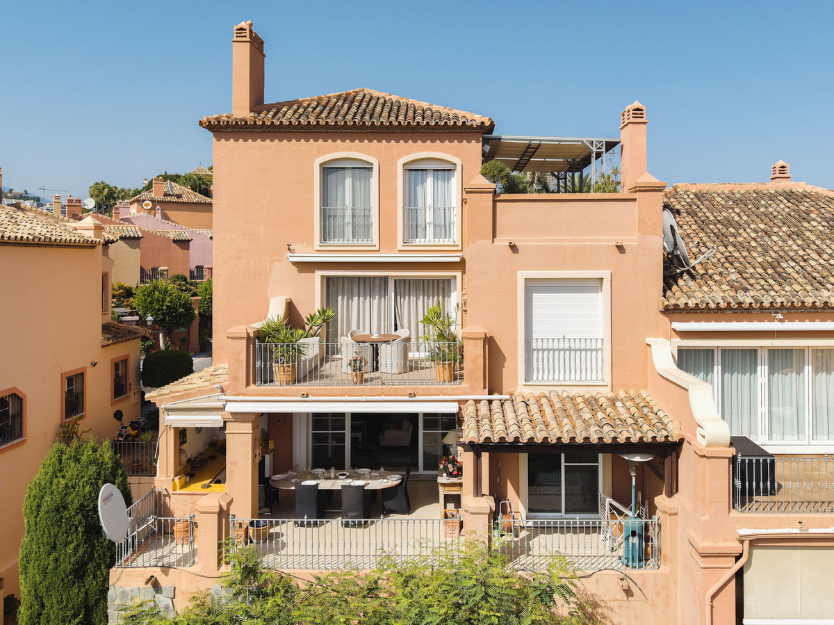 Appartement te koop in Monte Halcones | 2 slaapkamers H5104474