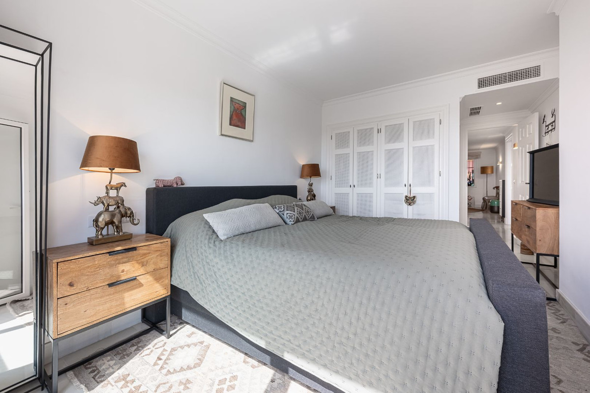 Duplex te koop in La Quinta | 4 slaapkamers H5146996