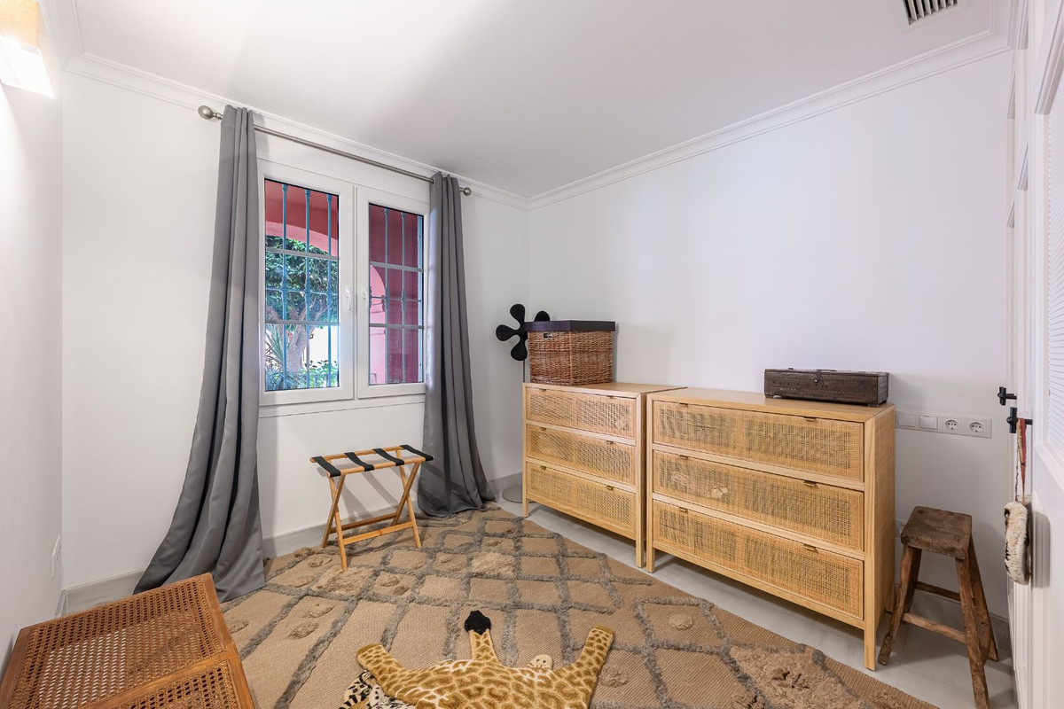 Duplex te koop in La Quinta | 4 slaapkamers H5146996