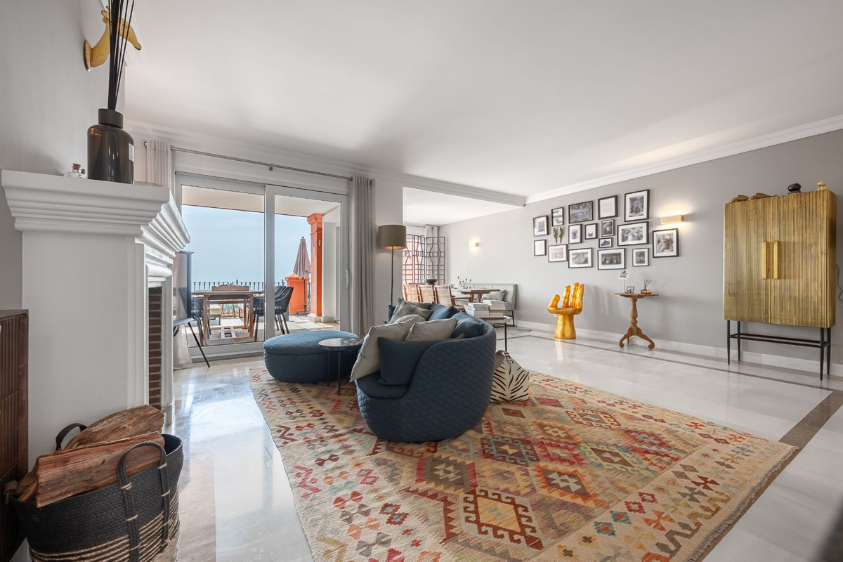 Duplex te koop in La Quinta | 4 slaapkamers H5146996