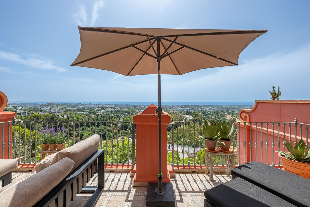 Duplex te koop in La Quinta | 4 slaapkamers H5146996