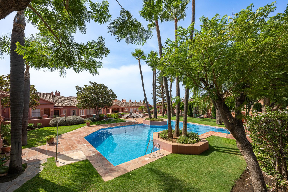Duplex te koop in La Quinta | 4 slaapkamers H5146996