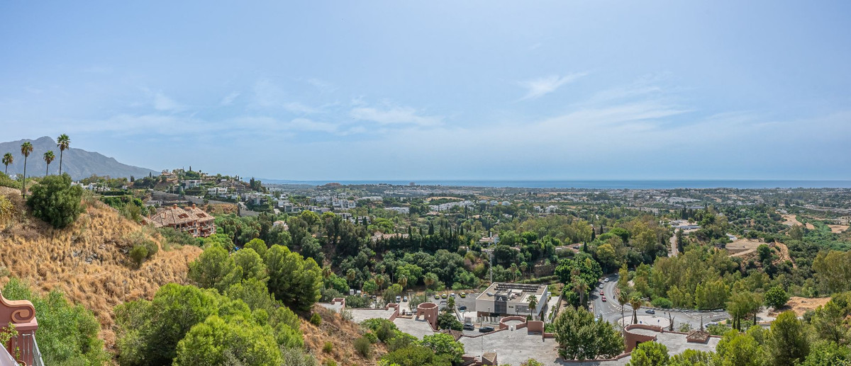 Duplex te koop in La Quinta | 4 slaapkamers H5146996