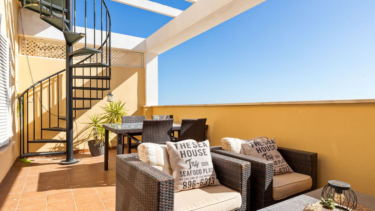 Penthouse in Montemar-2