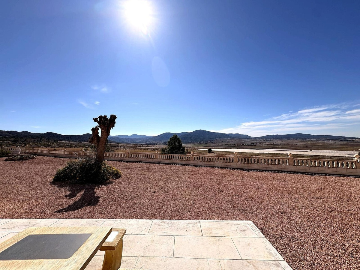 Property main view 33