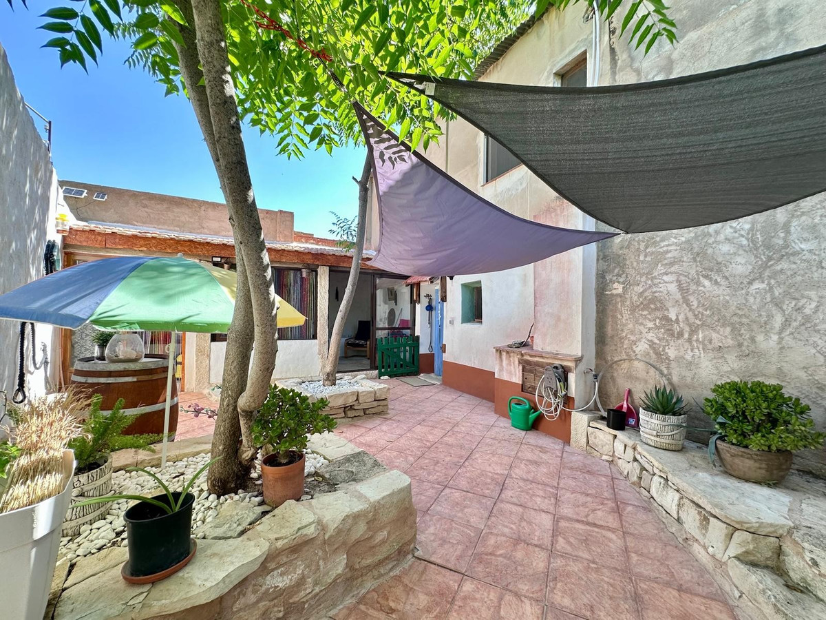 Finca - Cortijo te koop in Monóvar | 2 slaapkamers H5424436