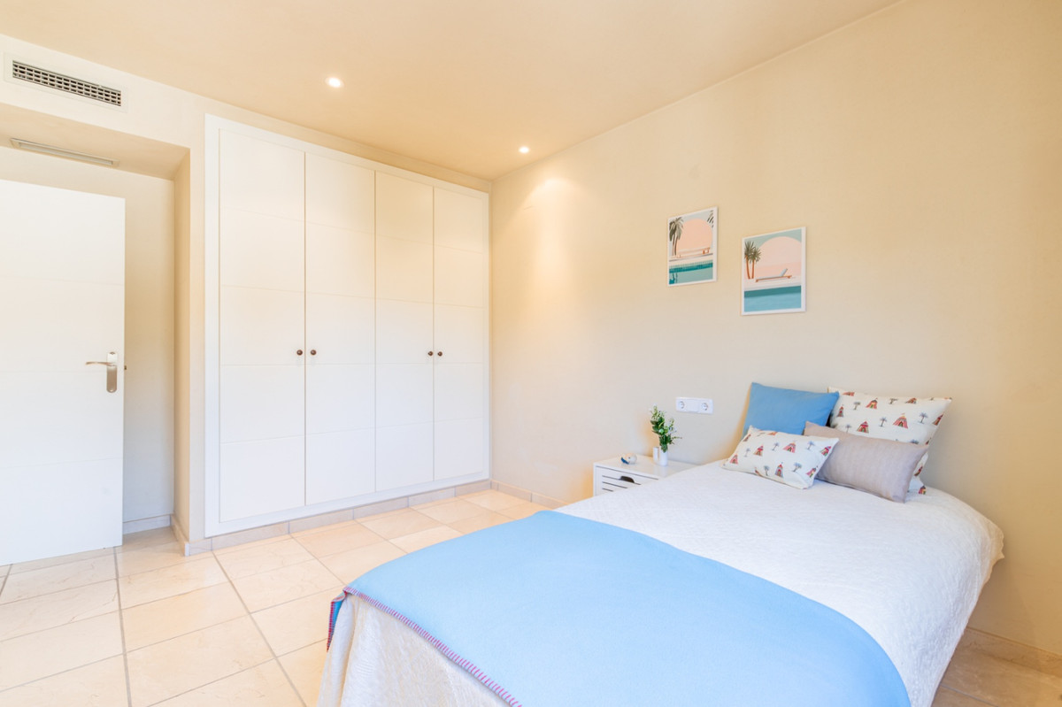 Huis te koop in Moraira | 3 slaapkamers H5400646