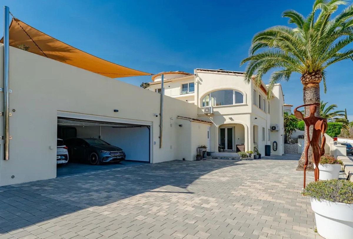 Property main view 32