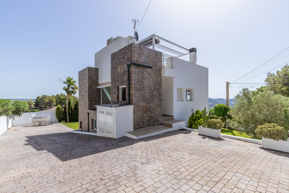 Property main view 36