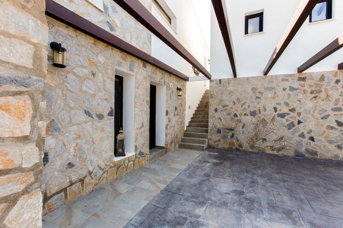 Property main view 46