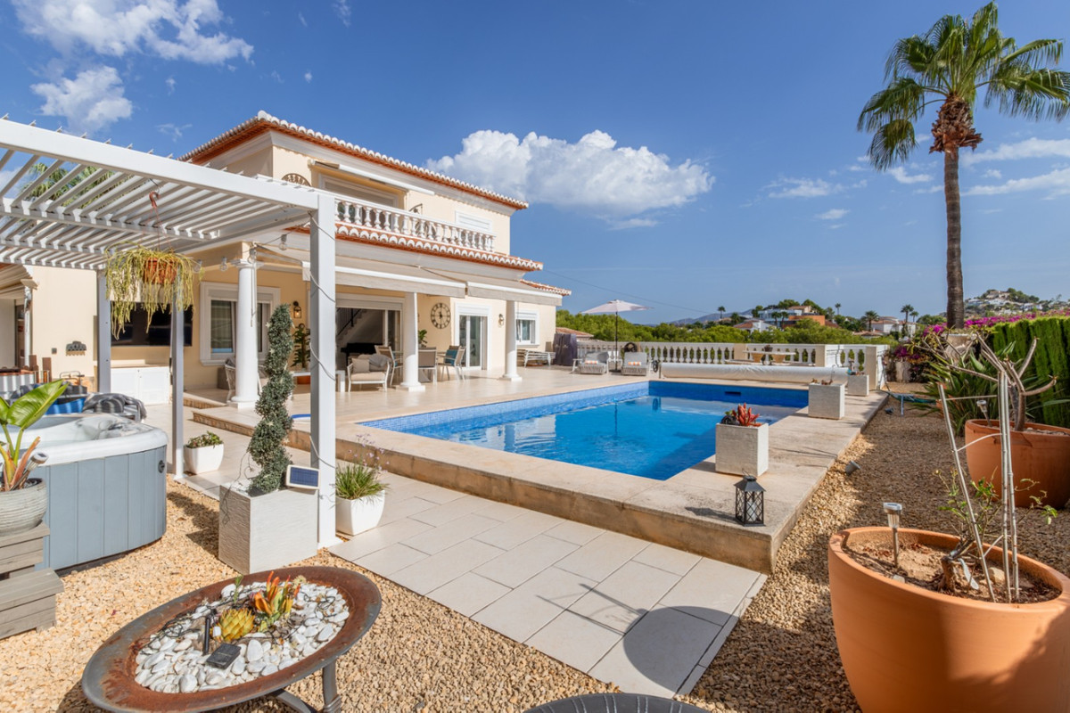 Huis te koop in Moraira | 3 slaapkamers H5468611
