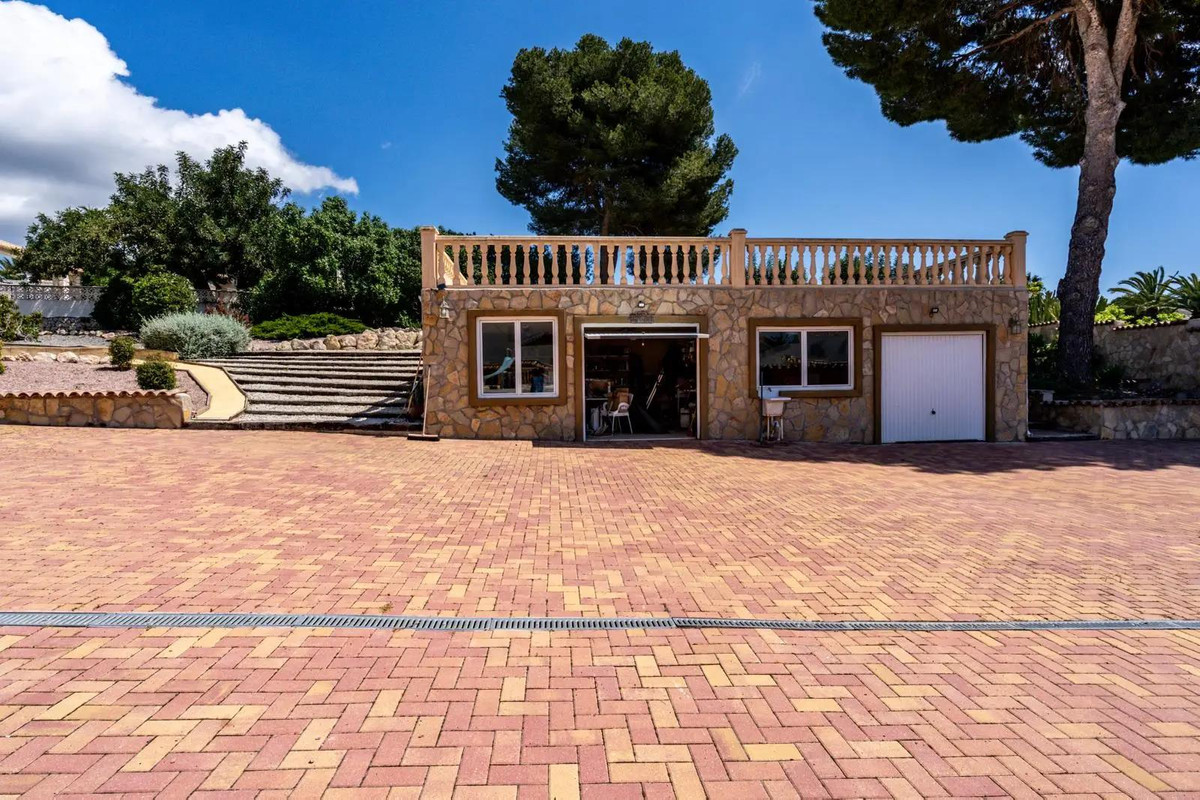 Property main view 15