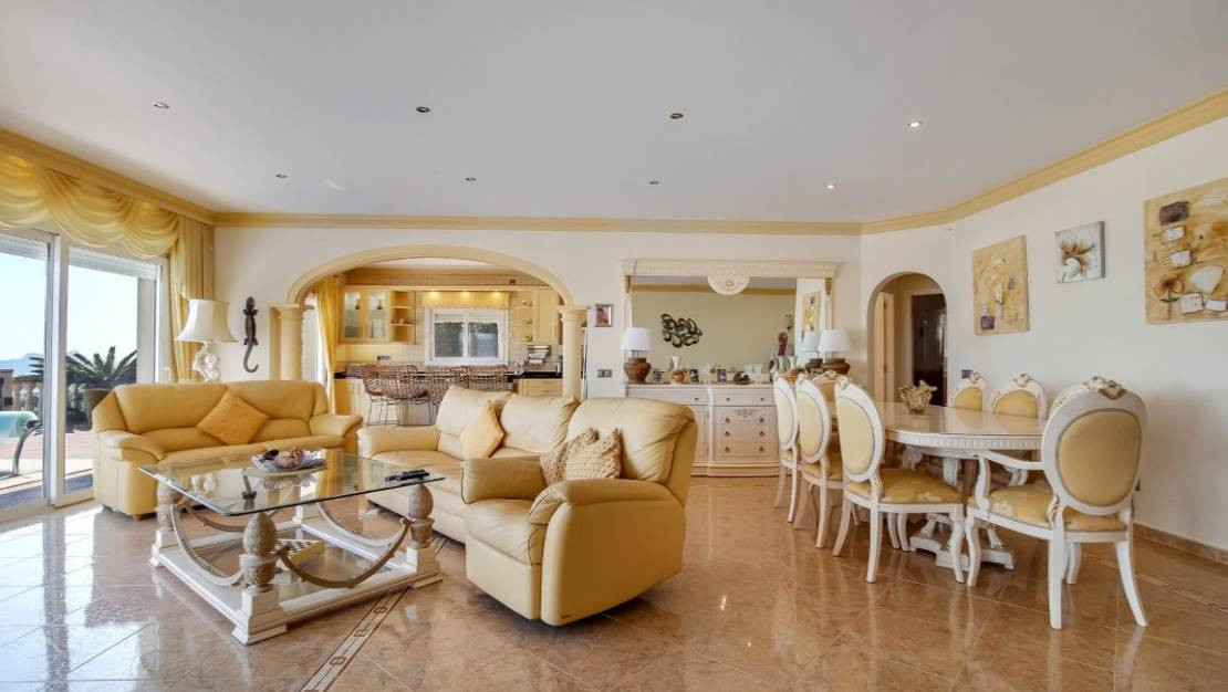 Huis te koop in Moraira | 4 slaapkamers H5473348