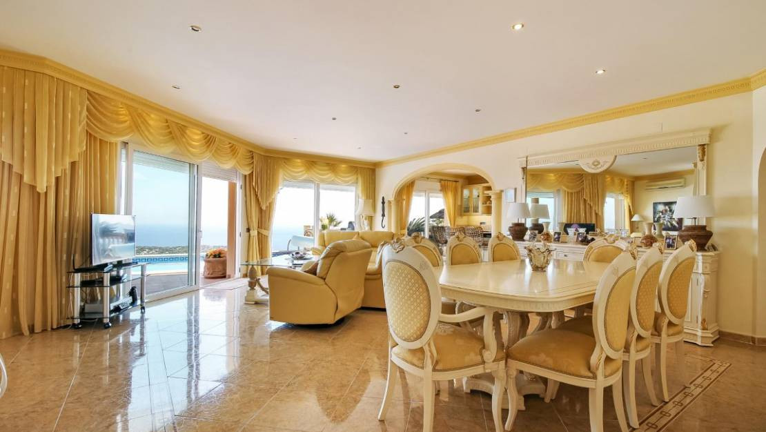 Huis te koop in Moraira | 4 slaapkamers H5473348