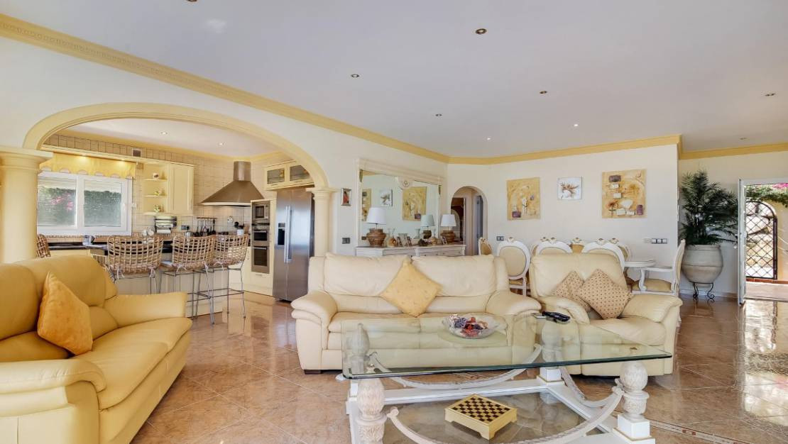 Huis te koop in Moraira | 4 slaapkamers H5473348