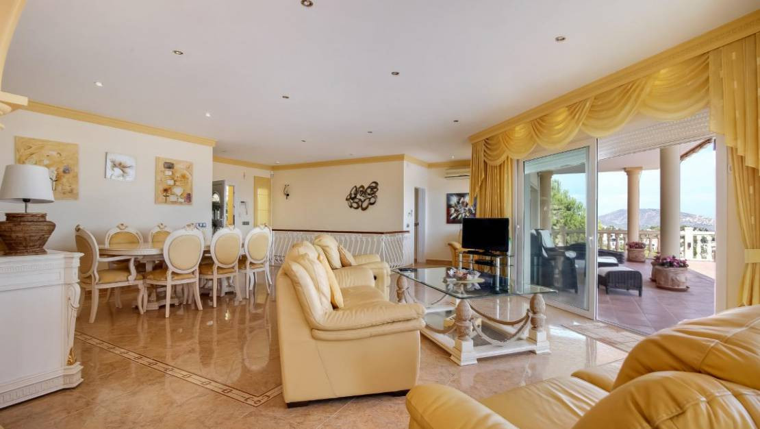 Huis te koop in Moraira | 4 slaapkamers H5473348